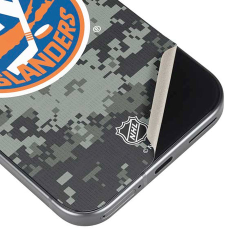 NHL New York Islanders Camo Pixel 9 Pro XL Skin